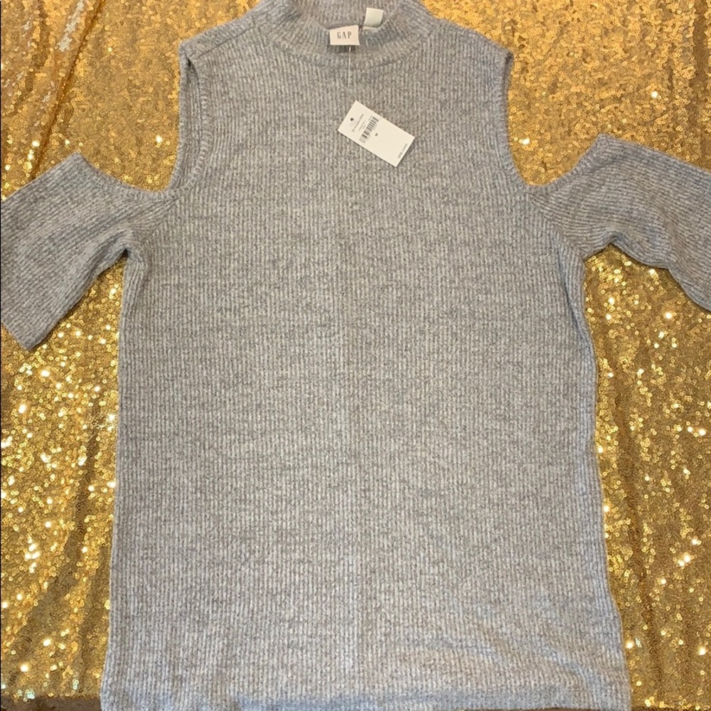 GAP Short Sleeve Cold Shoulder Sweater